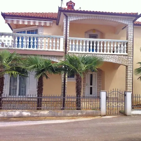 Marinela شقة بوريتش