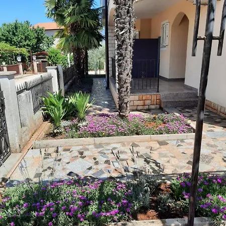 Marinela Apartment