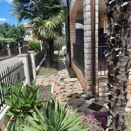 Marinela Appartement *