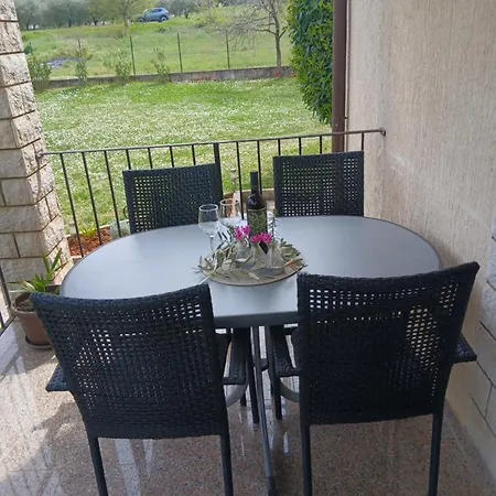 Apartament Marinela *